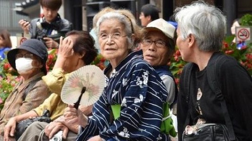 日本老龄少子化